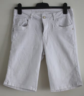 Witte korte broek maat 38