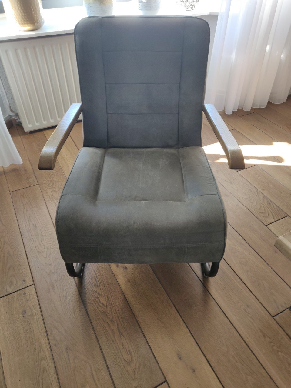 Leuk stoeltje groene suede stof