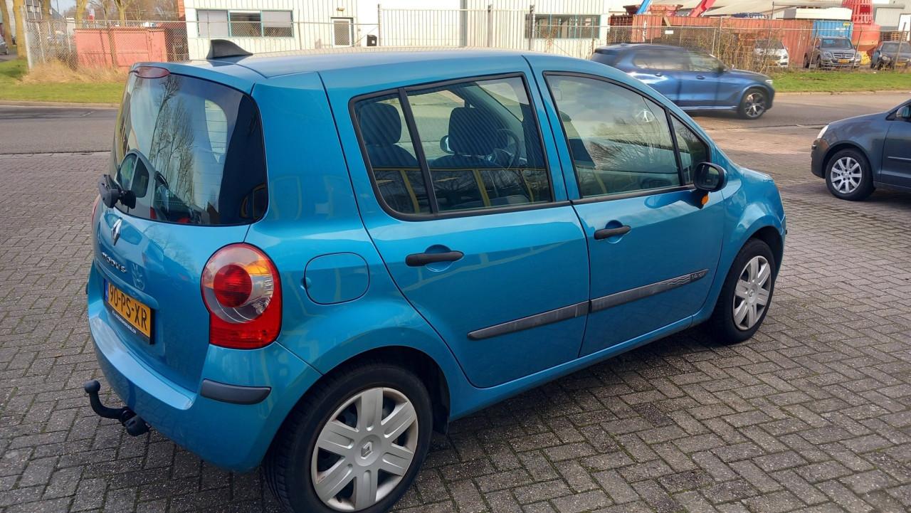 Renault Modus 1.4-16v Expression Luxe bj:2004 airco