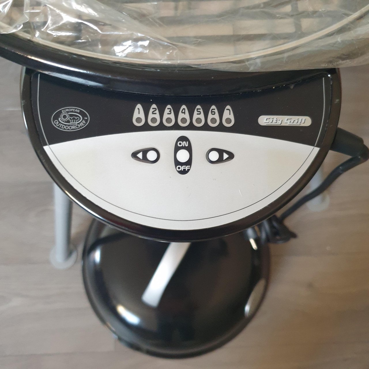 Nieuwe Outdoorchef BBQ electrisch + afdekhoes + gourmetset