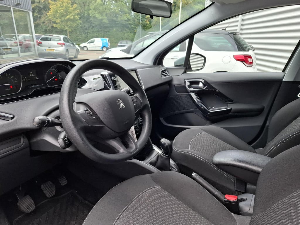 Peugeot 208 1.2 82 blue lion 5-drs airco/nav/park