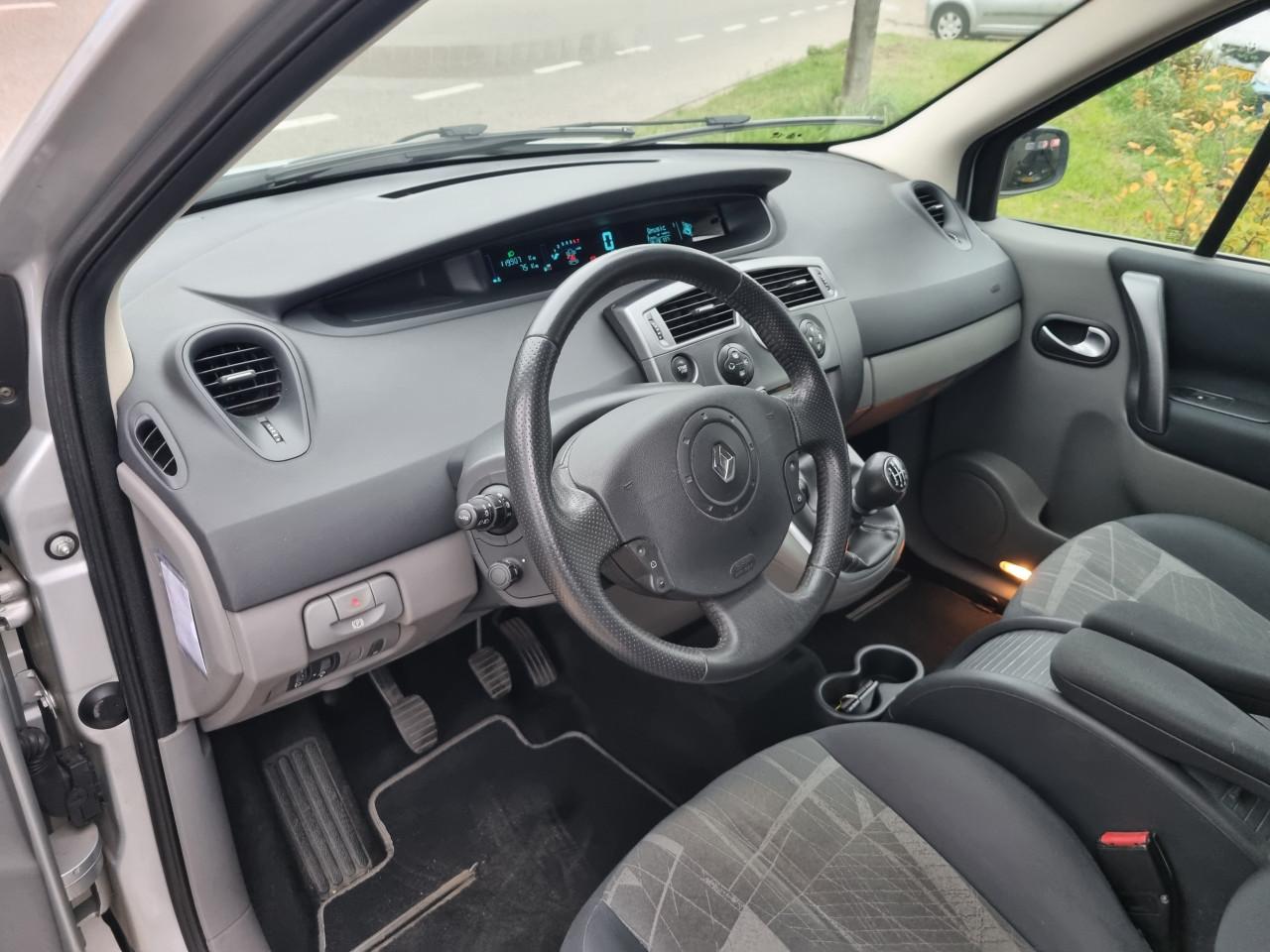 Renault Scénic 2.0-16V Tech Line | 1e Eigenaar | 119.907 KM!