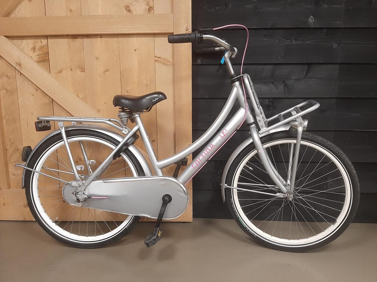 Nette degelijke 24 inch Cortina U4 met 3 versnellingen