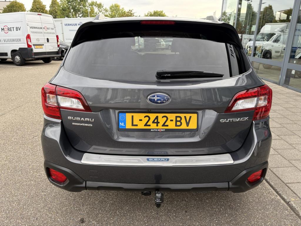 Subaru Outback 2.5i premium mooie en zeer complete staat