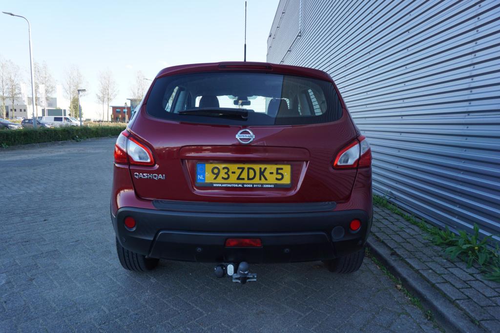 Nissan Qashqai 2.0 acenta airco / cruise / elektr. ramen / parkeers. / trek