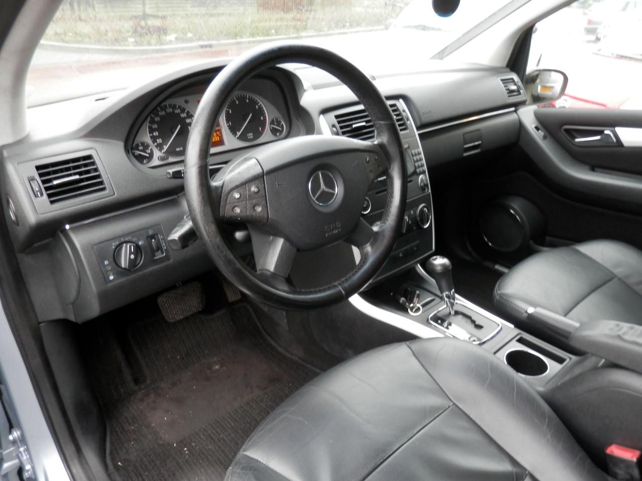 Auto Garant Biedt Aan: Mercedes-Benz 100 B 200 TURBO Automaat