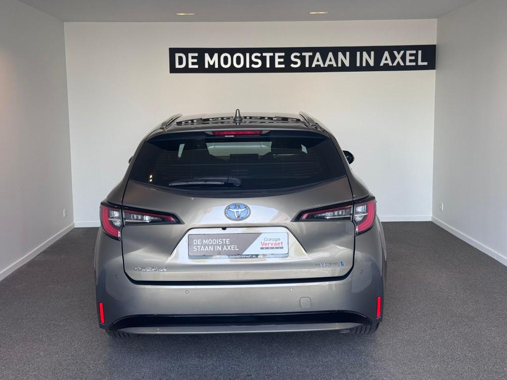 Toyota Corolla Touring Sports 1.8 hybrid business