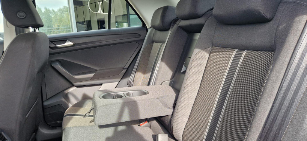 Volkswagen T-roc 1.0 tsi style | carplay | camera | elektr. achterklep | na