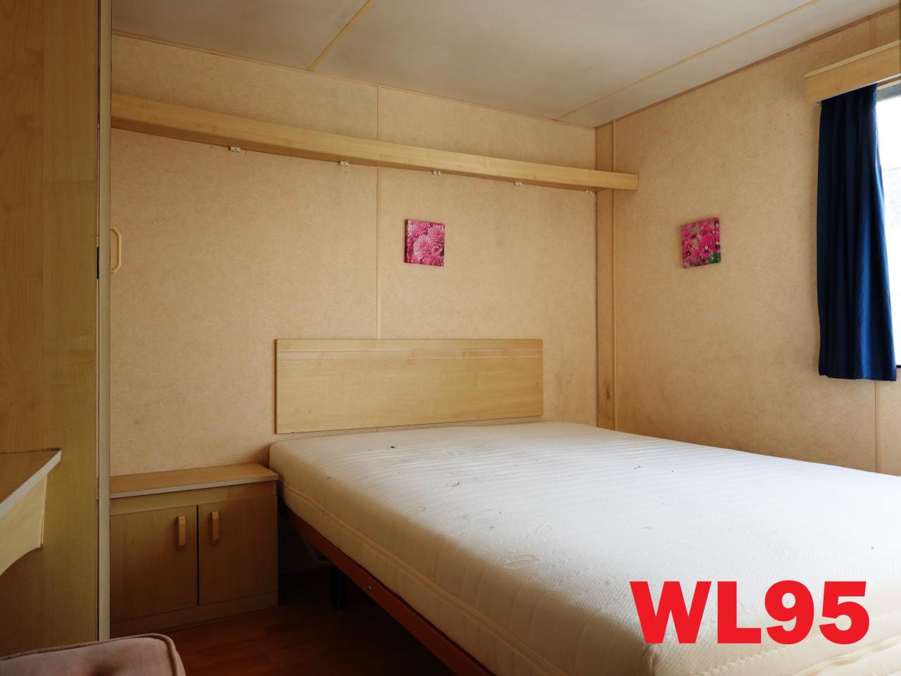 Betaalbare opknap stacaravan te koop voor 6 personen