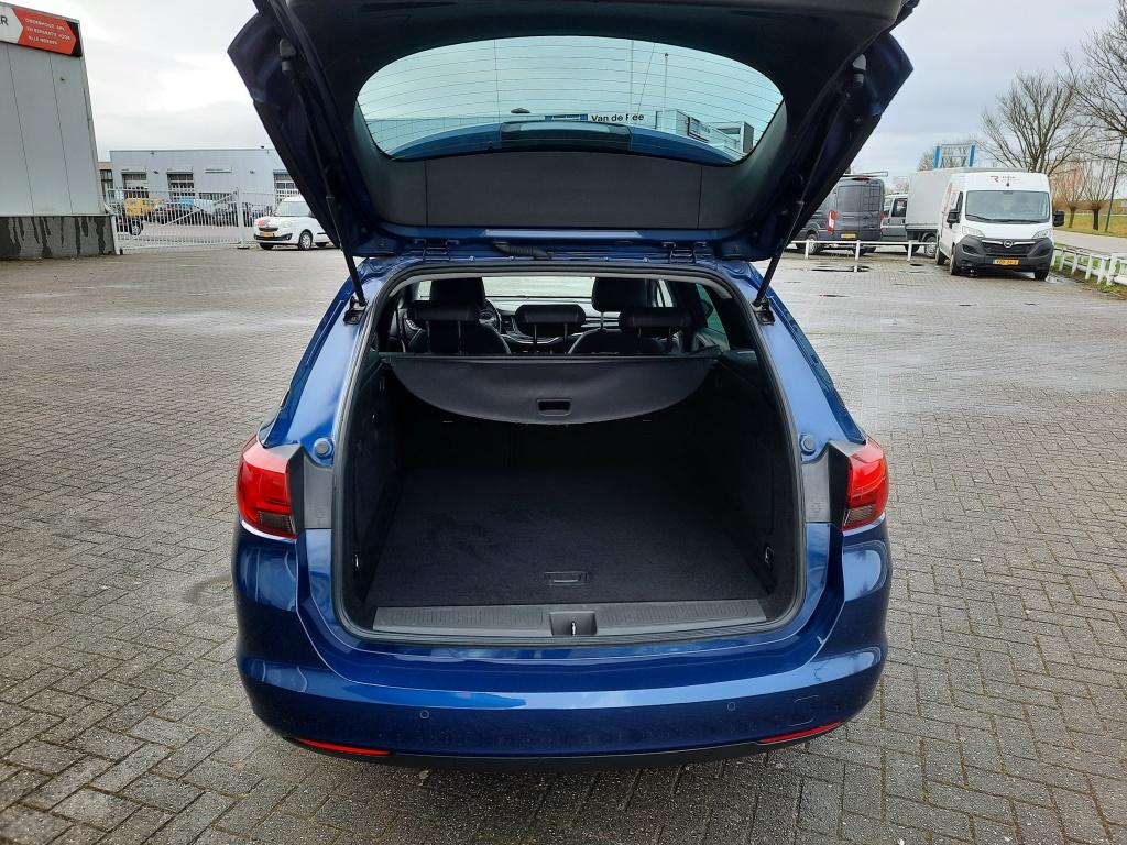 Opel Astra sports tourer 1.2 design & tech