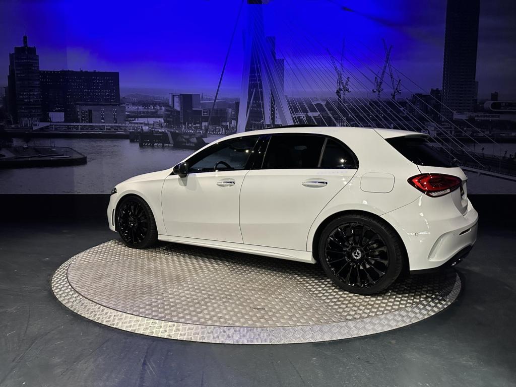 Mercedes-Benz A-Klasse 180 premium plus amg *pano*sfeer*camera*appconnect*