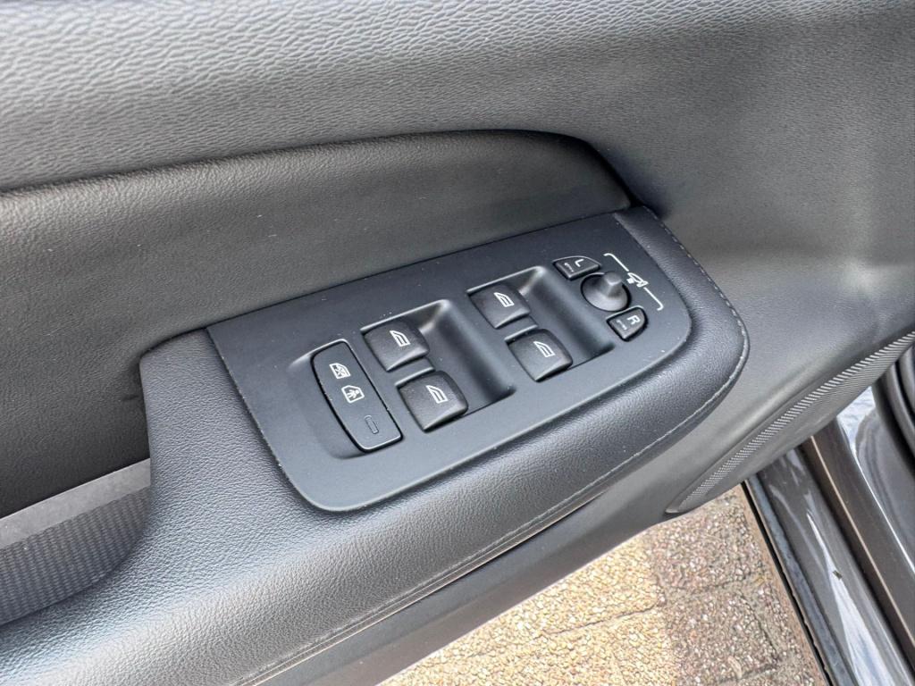 Volvo V60 2.0 t6 recharge awd inscription expression