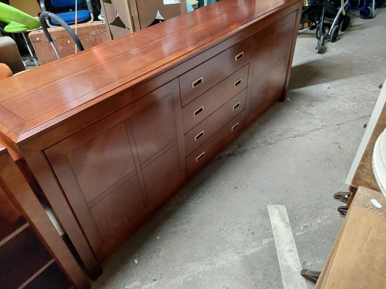 Dressoir