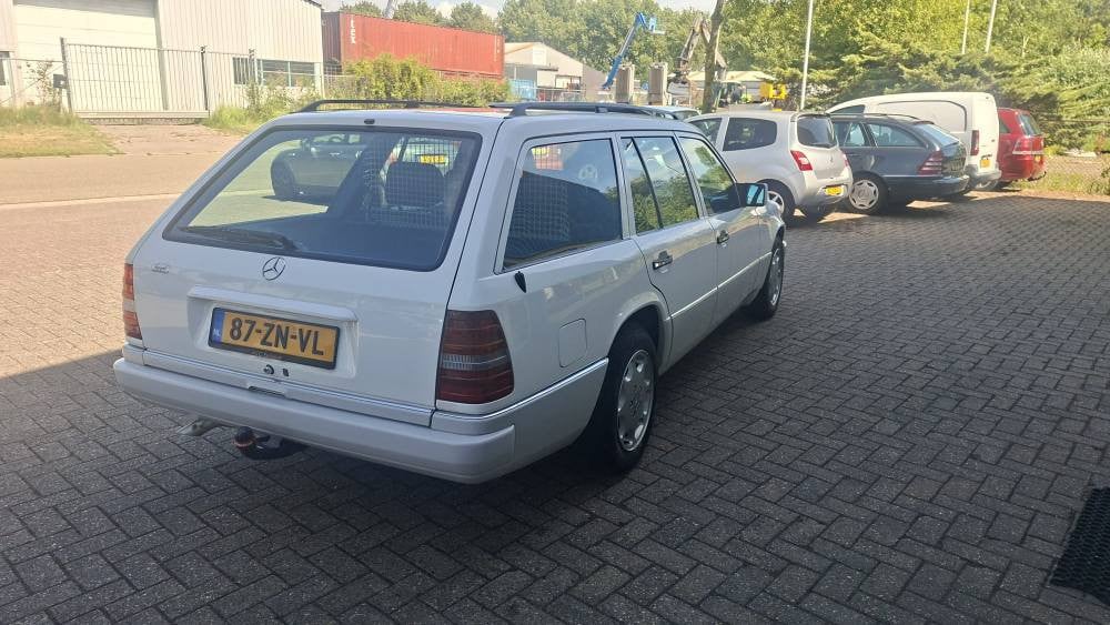 Mercedes E klasse 280 Combi automaat !!! bj:1995 airco i.z.g.st