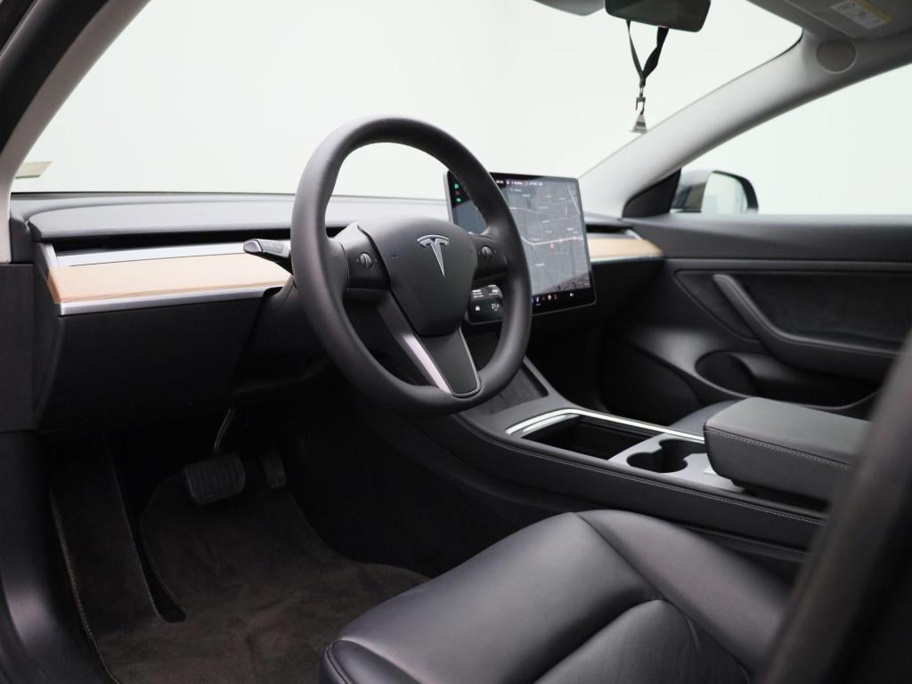 Tesla Model 3 standard rwd plus 60 kwh | automaat | panorama dak | stoel ve