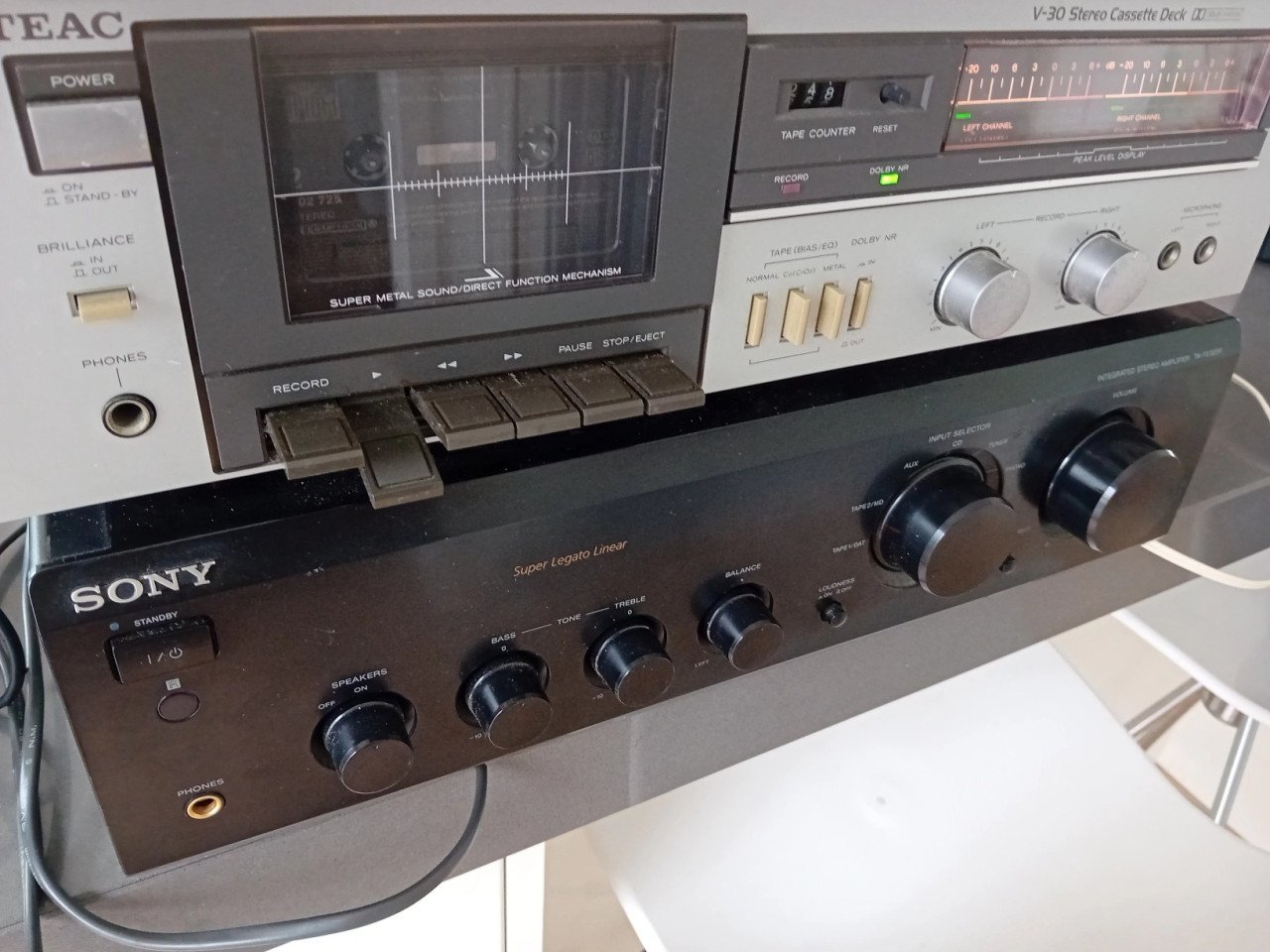Sony TA-FE320R versterker. TEAC cassettedeck