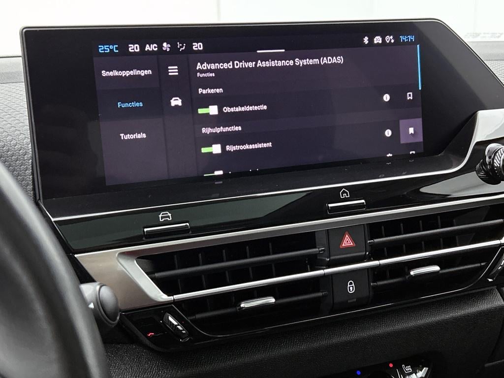 Citroen Ë-c4 X shine 50 kwh | panoramadak | head up display | rijklaar |