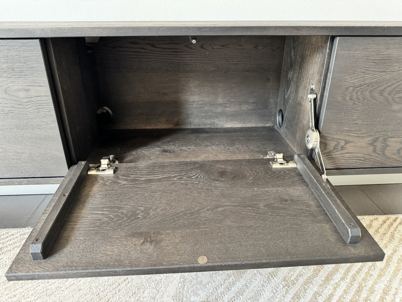 Zweven tv-meubel Table du Sud, Eikenhout, 240 cm