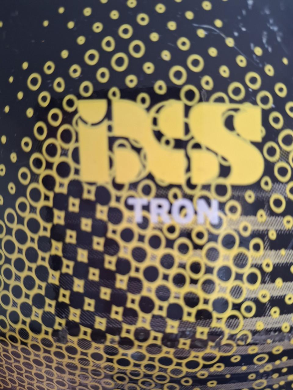 I X S Motor helm