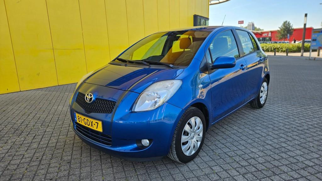 Toyota Yaris 1.3 vvti cool / nl auto / nap