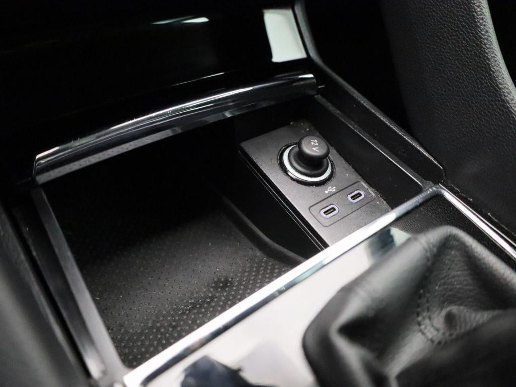 Skoda Karoq 1.5 tsi act business edition | automaat | apple carplay / andro