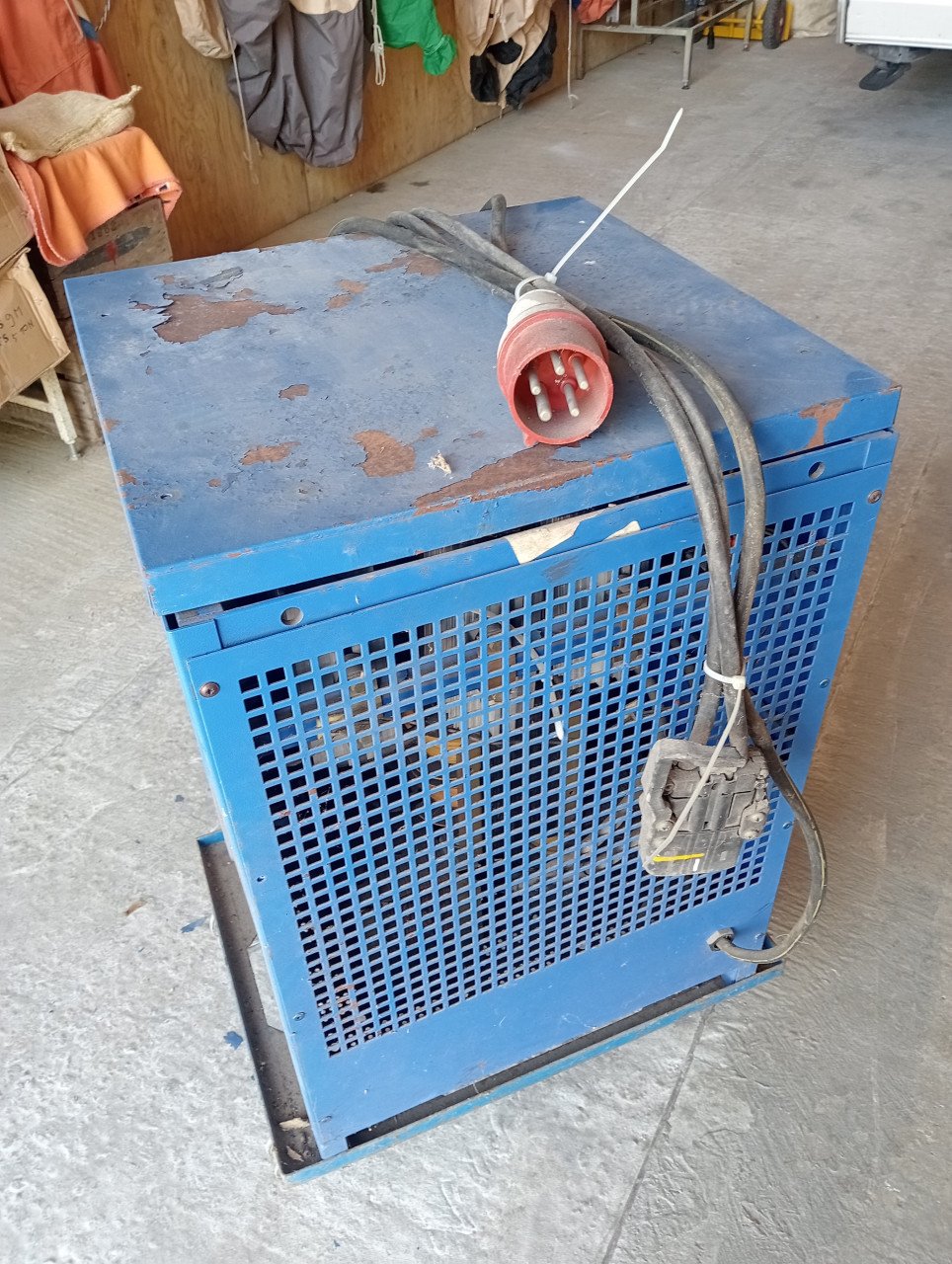 Acculader heftruck