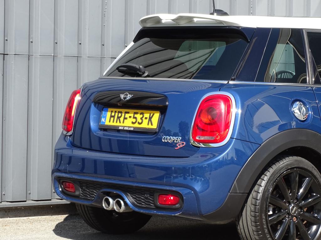 Mini Cooper mini 2.0 sd chili serious business automaat | led | leder | pan