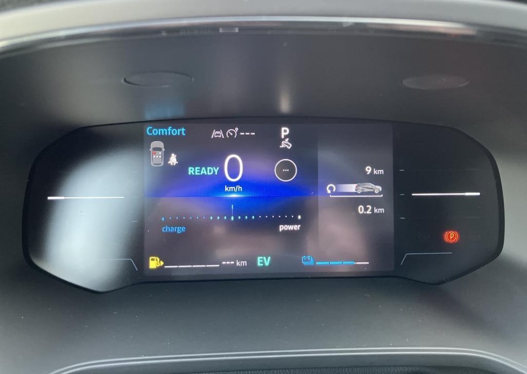 Renault Captur 1.6 e-tech hybrid 145 techno