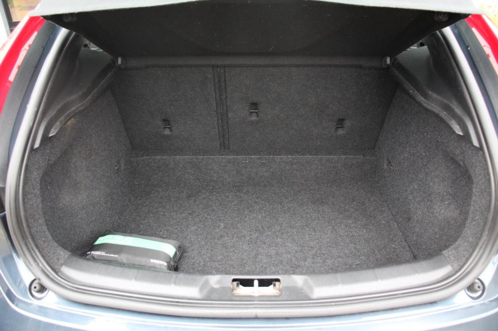 Volvo V40 1.5 t2 signature edition - leder - automaat - panoramadak - camer