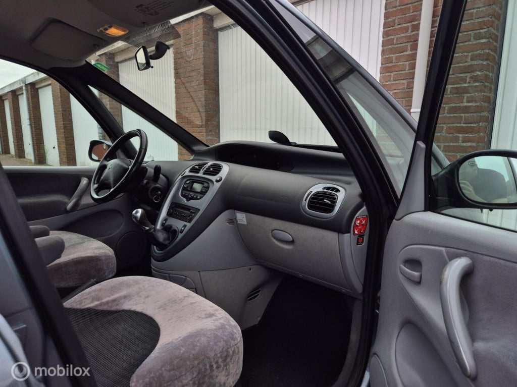 Citroen Xsara Picasso 1.6i-16v tweede eigenaar / airco/ trekhaak / cruiseco