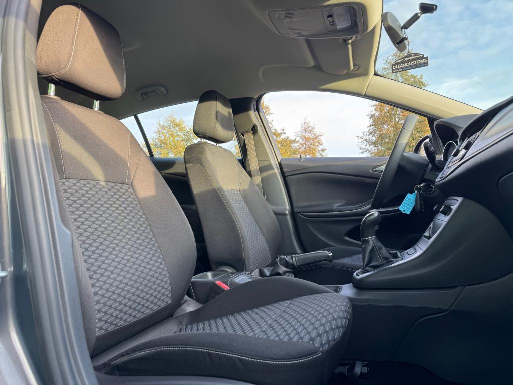 Opel Astra 1.0 selection * nap * airco * 17 inch