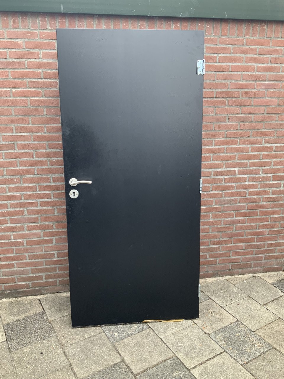 Dichten voordeur met rvs deurgreep