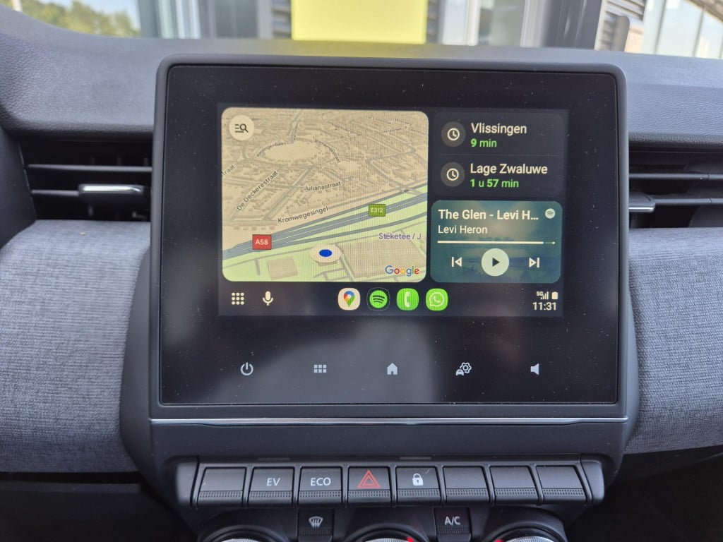 Renault Clio 1.6 e-tech full hybrid 145 evolution android/apple auto, camer