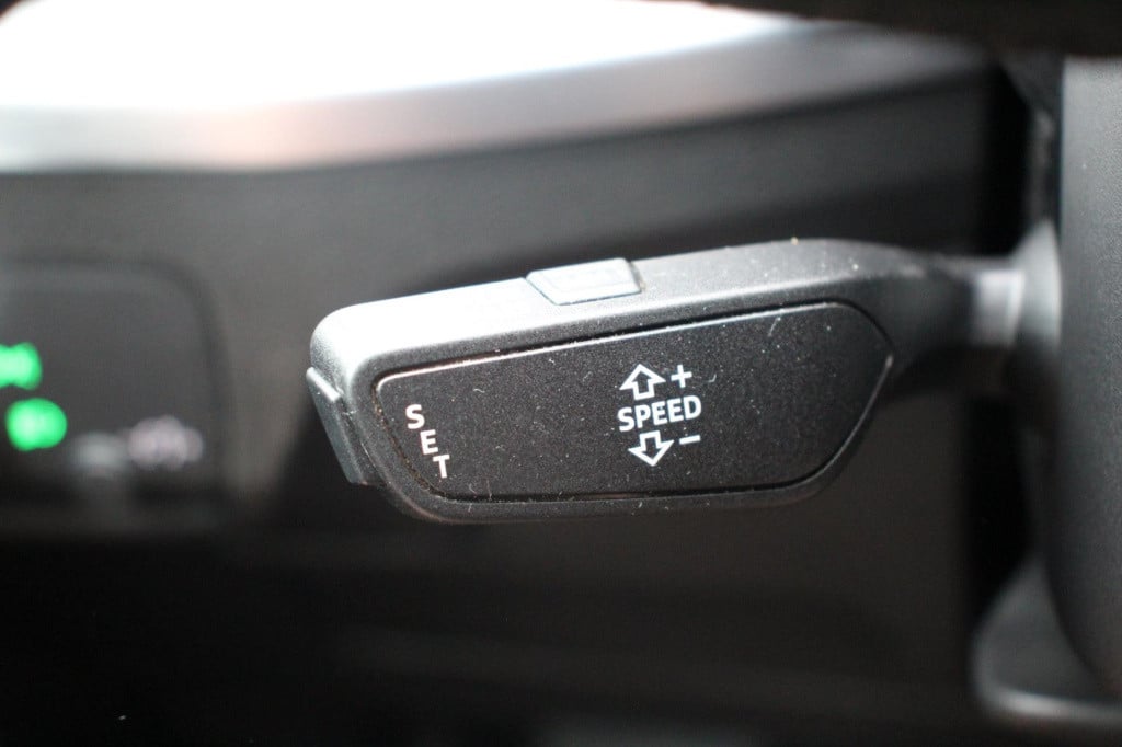 Audi Q2 1.4 tfsi sport - leder - pano - led v&a - trekhaak - navi - audi co