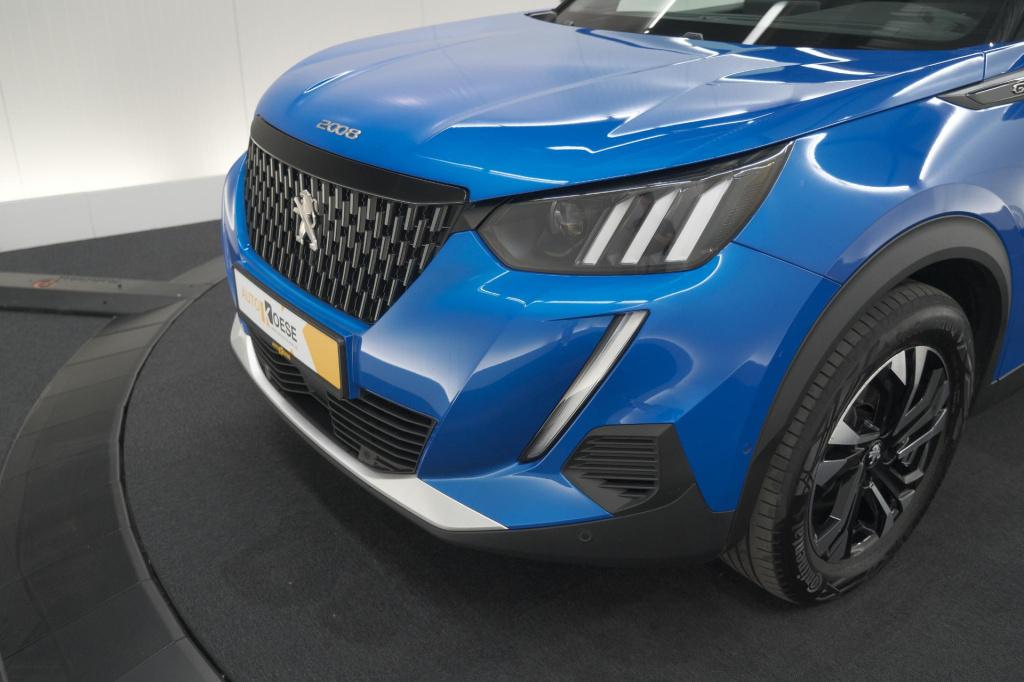 Peugeot 2008 puretech 130 gt | dodehoekdetectie | navigatie | apple carplay