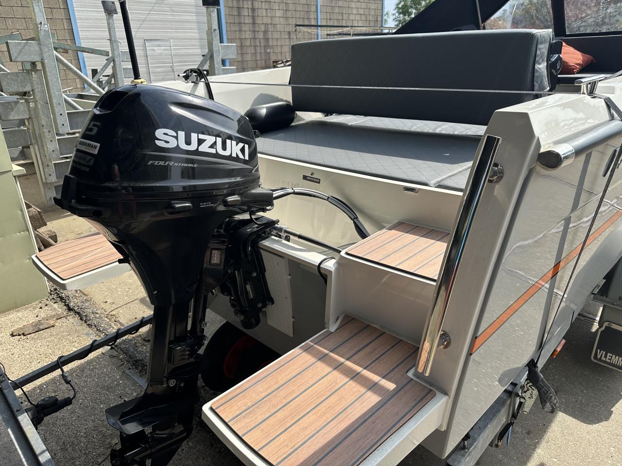 Tender - Namare 560 - Rebel - Suzuki 20 pk - Trailer