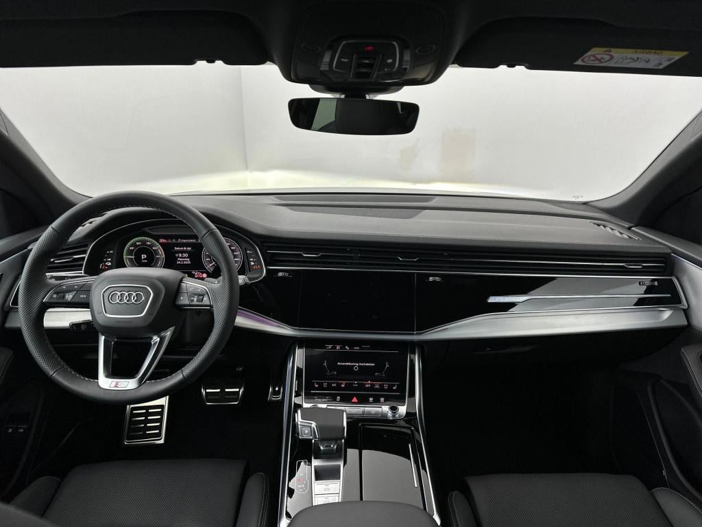 Audi Q8 55 tfsi e quattro pro line s