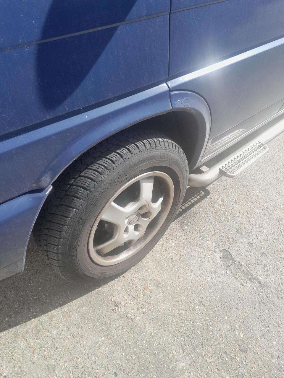 Vw t4 2002, blauw ,aut., airco, 2,5 tdi, 102 pk ,d-cab met klep