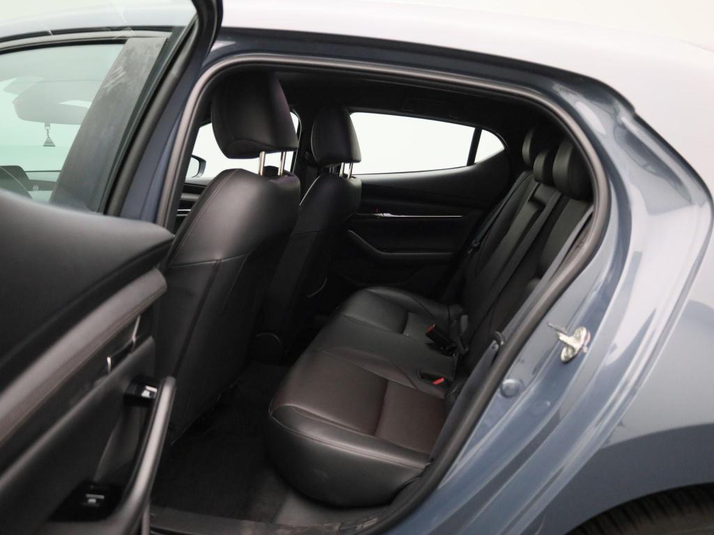 Mazda 3 2.0 e-skyactiv-g m hybrid 122 luxury | automaat | bose | apple carp
