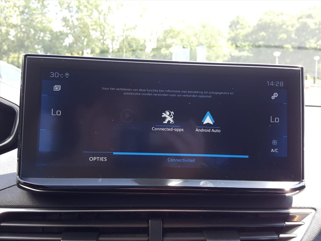 Peugeot 3008 1.2 puretech 130pk s&s eat8 allure | navi | bt | applecarplay&