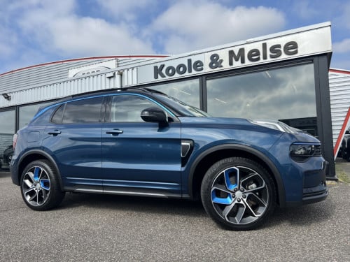 Lynk & Co 01 1.5 261pk plug in hybrid , panodak , 360 camera