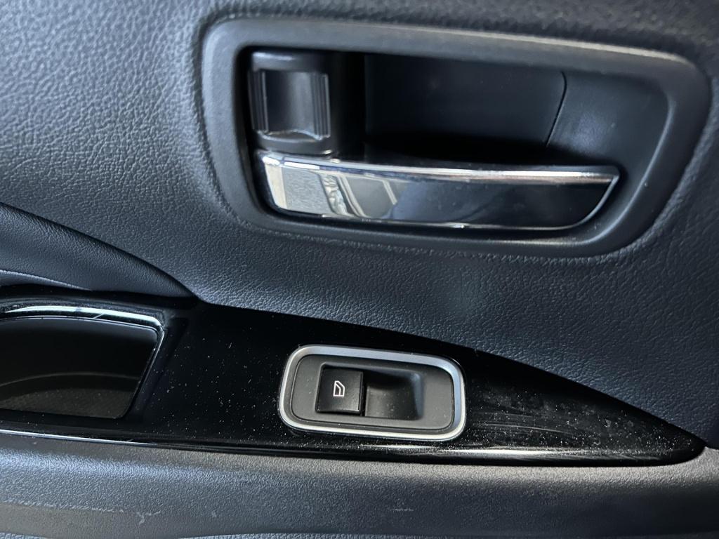 Mitsubishi Outlander 2.4 phev intense