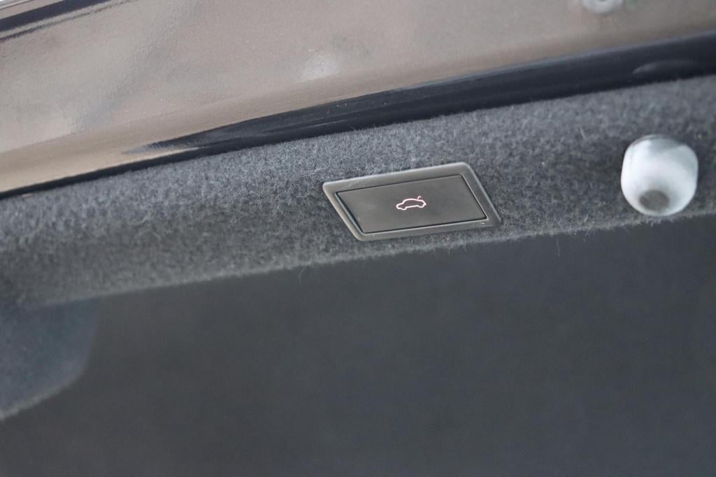 Skoda Superb 2.0 tsi 4x4 sportline business 280pk dsg7