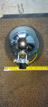 Koplamp reflector is mat. kan op alle motoren