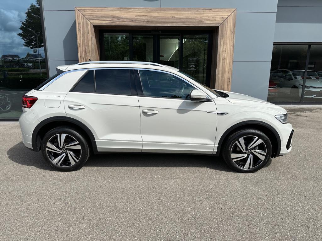 Volkswagen T-roc 1.5 tsi 150pk dsg r-line | trekhaak | camera | keyless | e