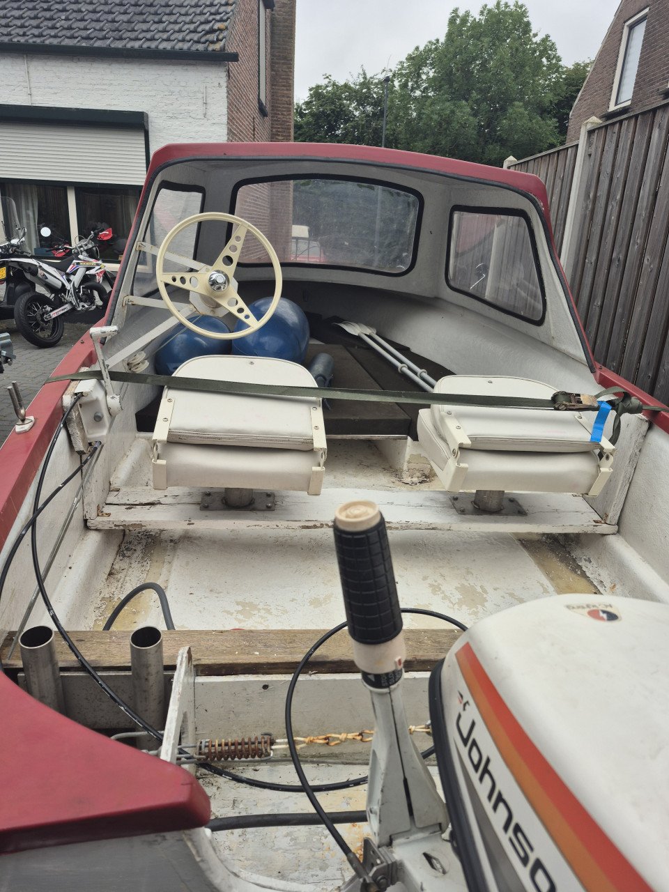 "PLACOM" Visbootje met trailer