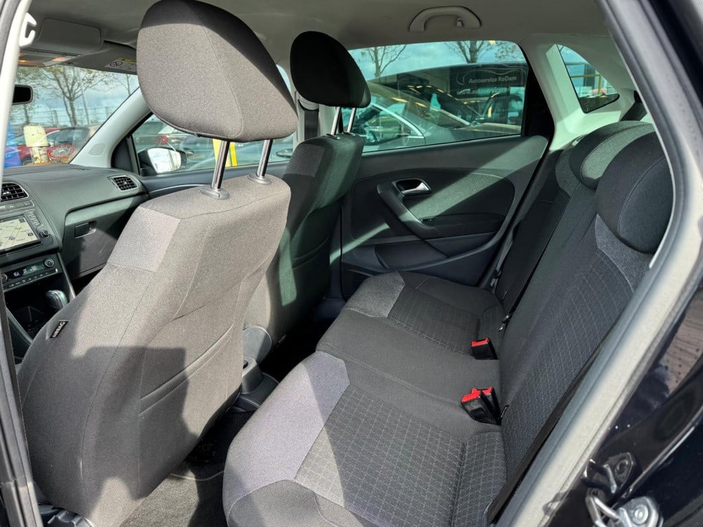 Volkswagen Polo 1.2 tsi automaat - lm velgen - pdc