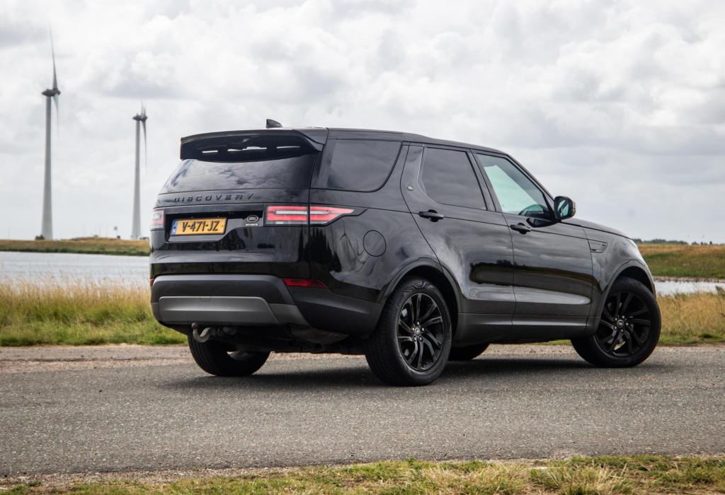 Land Rover Discovery 3.0 td6 hse grijs kenteken / leer / navi / luchtvering