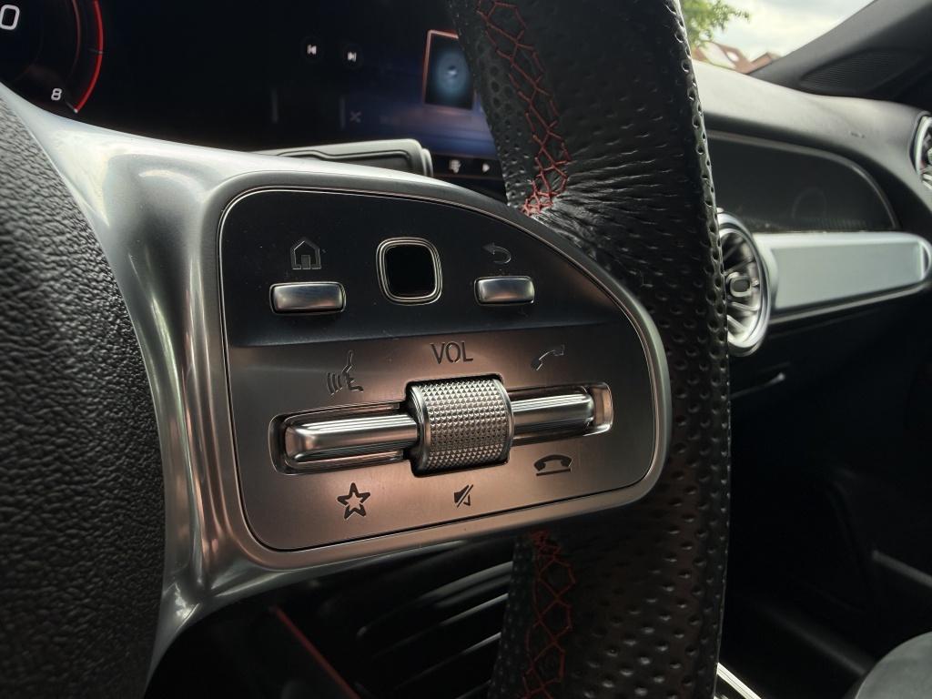 Mercedes-Benz Glb 180 amg line - 7 persoons - origineel nl -