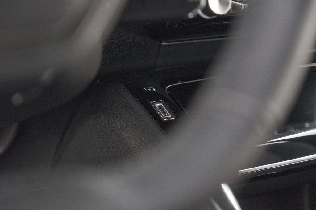 Peugeot 208 puretech 100 allure | gris selenium | apple carplay | parkeerse